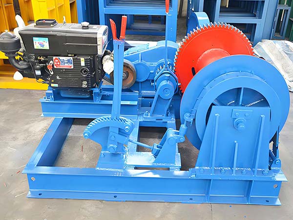 Дизельная Лебедка