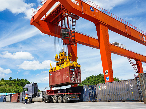 Контейнерный Козловой Кран На Резиновых Колесах